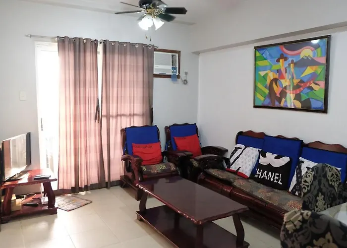 Impressive Two Bedroom Near Conveniences Apartment *